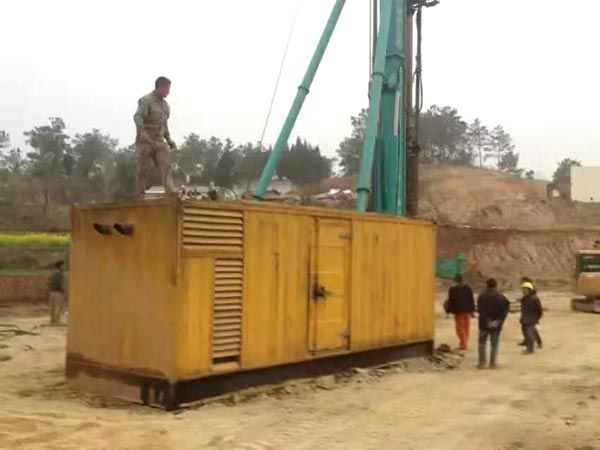 林甸如何判断水冷式机油散热器密封件是否需要更换？